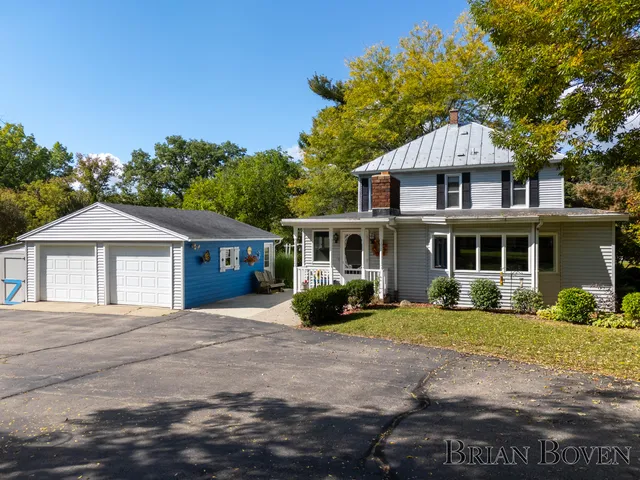 $515,000 | 9024 Algoma Avenue Northeast, Rockford, MI 49341