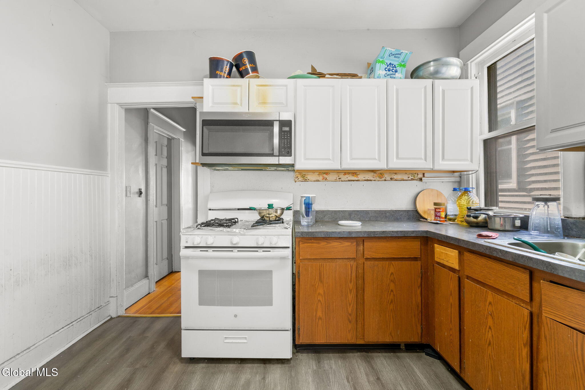 693 State Street Albany, NY 12203 - Photo 9 of 39 21-web-or-mls-693-state-st