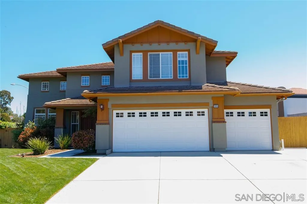 1935 Ivy Road Oceanside, CA 92054 - Photo 2 of 25 Gallery Image 2