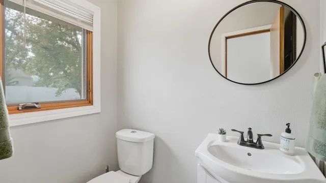 $319,500 | 103 Calm Court, Mapleton, MN 56065