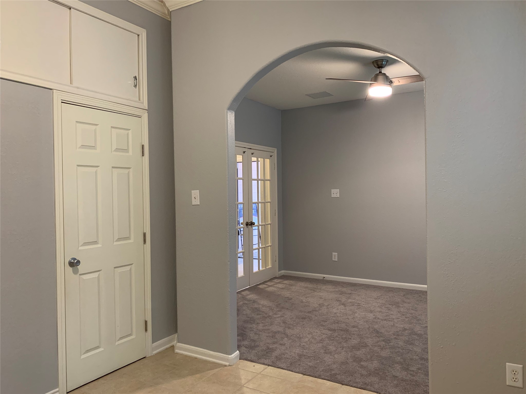 46 Patina Pines Court Spring, TX 77381 - Photo 14 of 30 The entry to your beautiful new home