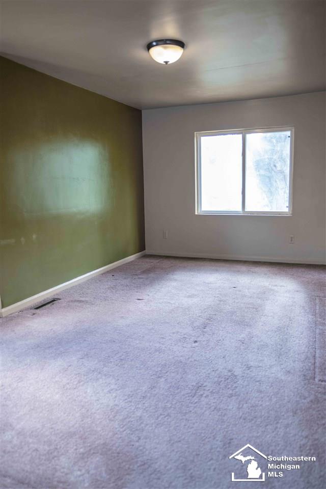 4343 Dewey Road Newport, MI 48166 - Photo 15 of 27 50020839-14.JPG