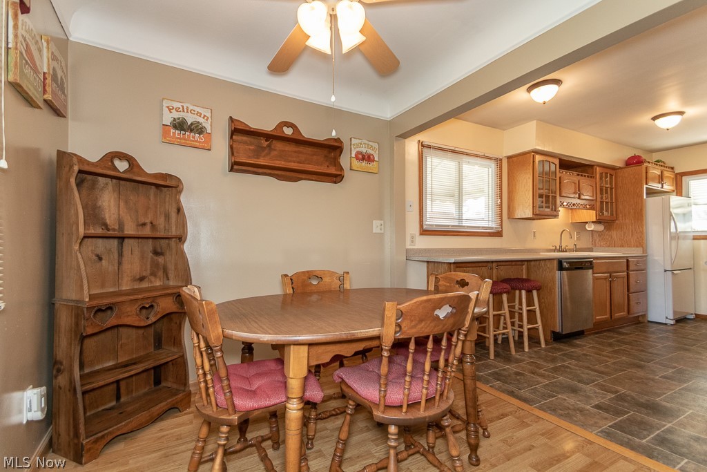 30116 Forestgrove Road Willowick, OH 44095 - Photo 14 of 33 Eat-in Kitchen area