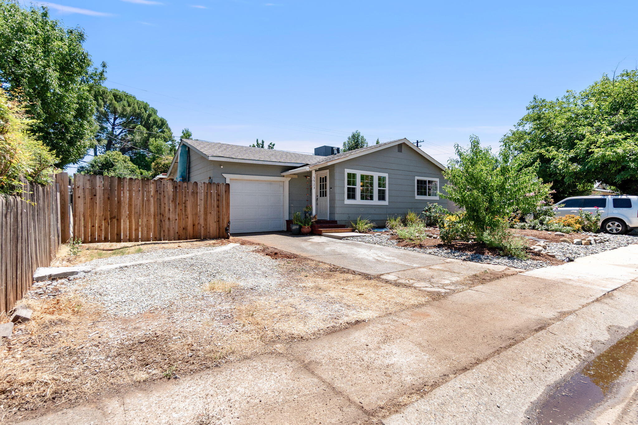 3923 Meteor Street Redding, CA 96002 - Photo 30 of 31 3923 Meteor Dr