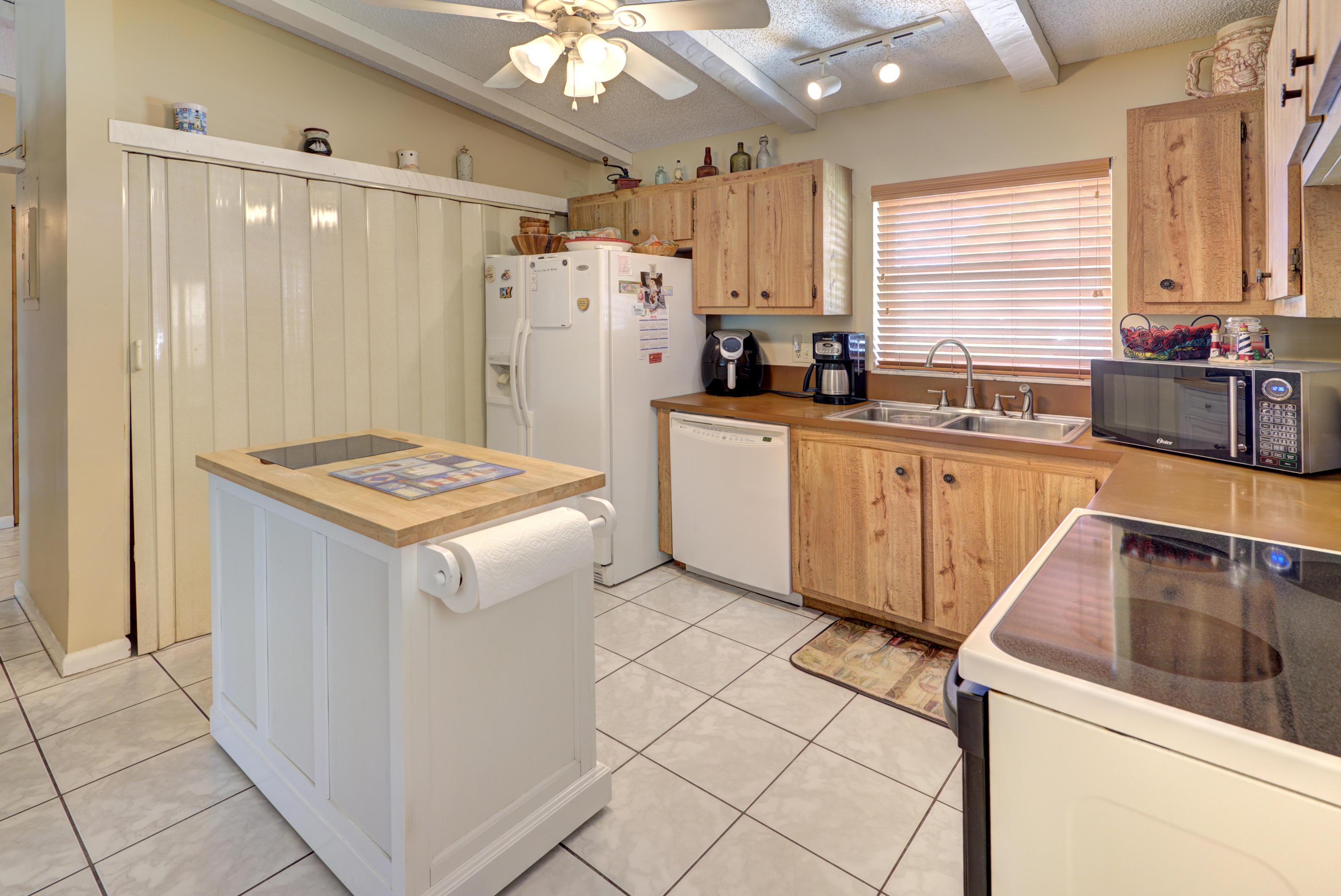 22776 Sleepy Brook Lane Boca Raton, FL 33428 - Photo 5 of 25 DSC_2012
