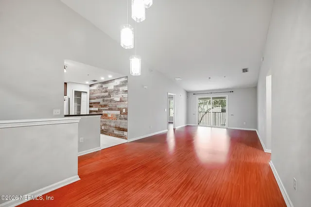 $205,000 | 7036 Deer Lodge Circle, Unit 106, Jacksonville, FL 32256