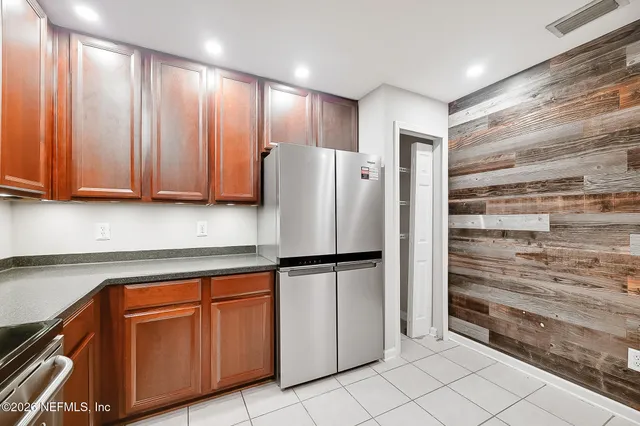 $205,000 | 7036 Deer Lodge Circle, Unit 106, Jacksonville, FL 32256