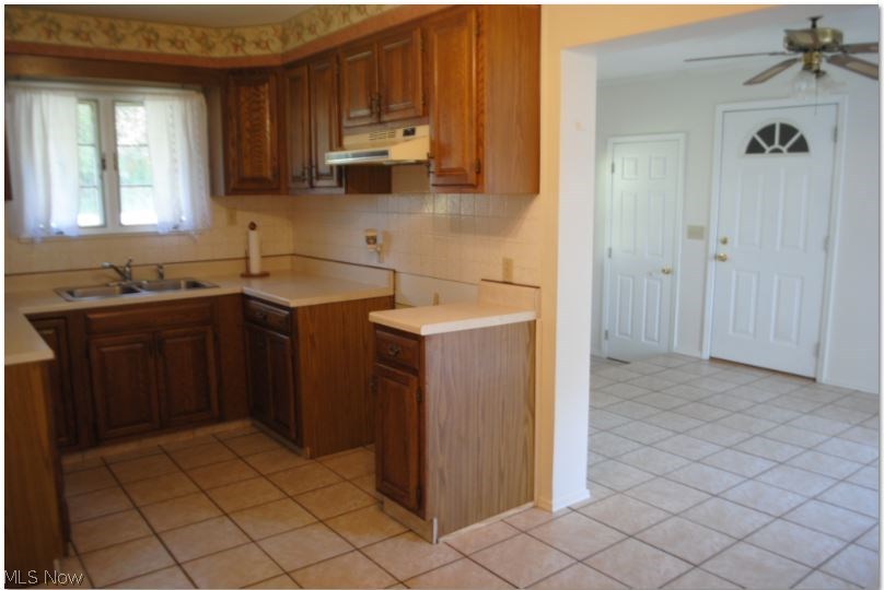43695 Middle Ridge Road Lorain, OH 44053 - Photo 10 of 20 Gallery Image 10