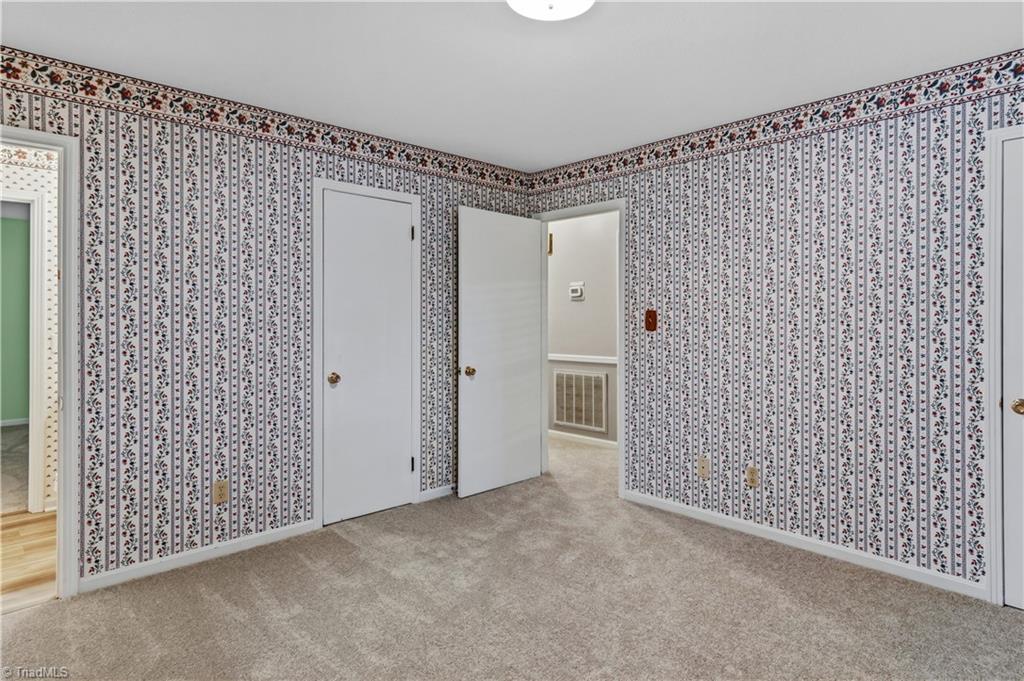 3511 Manoa Road Pfafftown, NC 27040 - Photo 26 of 38