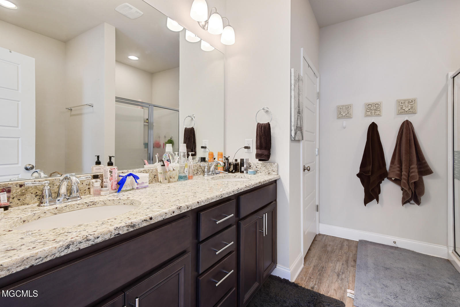 10210 Hutter Road Gulfport, MS 39503 - Photo 14 of 22 014_1600x1067_mls_1600x1067