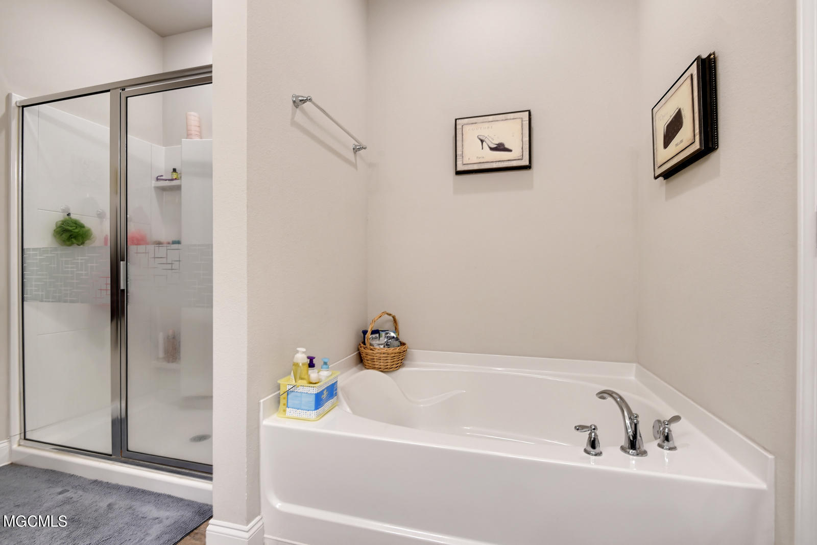 10210 Hutter Road Gulfport, MS 39503 - Photo 15 of 22 015_1600x1067_mls_1600x1067