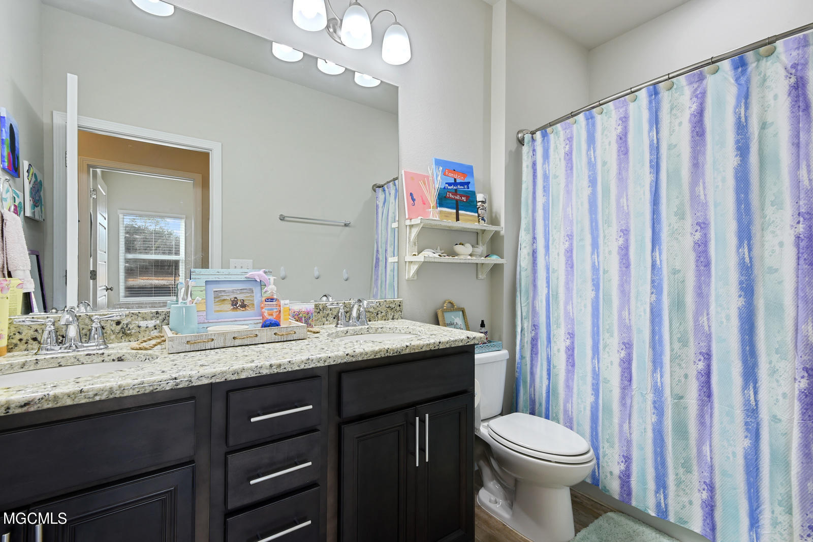 10210 Hutter Road Gulfport, MS 39503 - Photo 17 of 22 017_1600x1067_mls_1600x1067