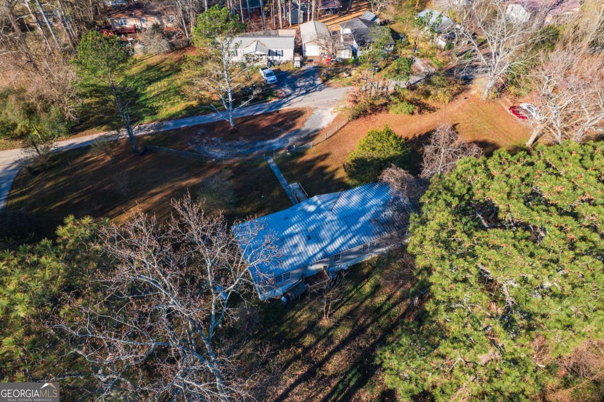 73 Lambert Street Jasper, GA 30143 - Photo 33 of 35 a view of a backyard of the house