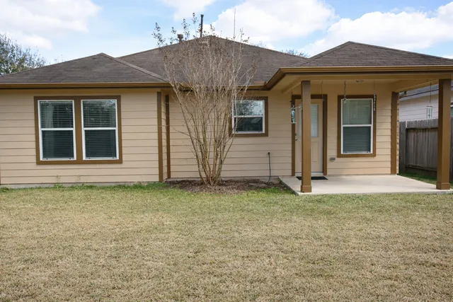 $221,900 | 6207 Lovage Avenue, Crosby, TX 77532