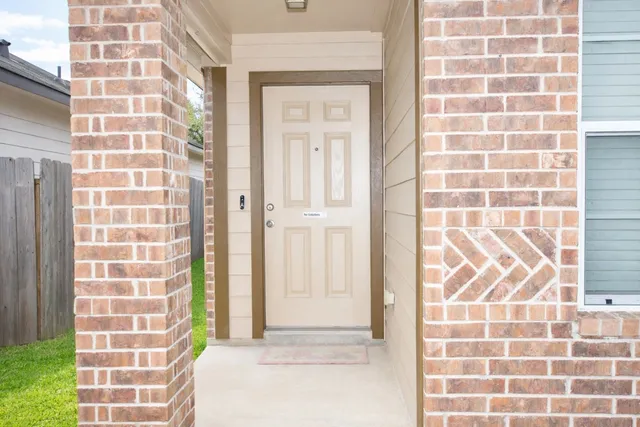 $221,900 | 6207 Lovage Avenue, Crosby, TX 77532