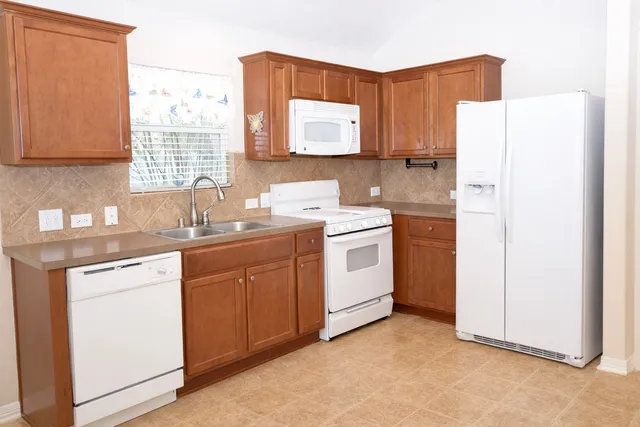 $221,900 | 6207 Lovage Avenue, Crosby, TX 77532