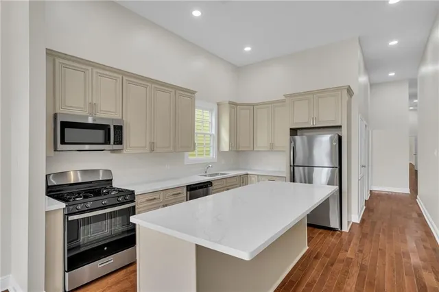 $2,600 | 520 Fourth Street, New Orleans, LA 70130