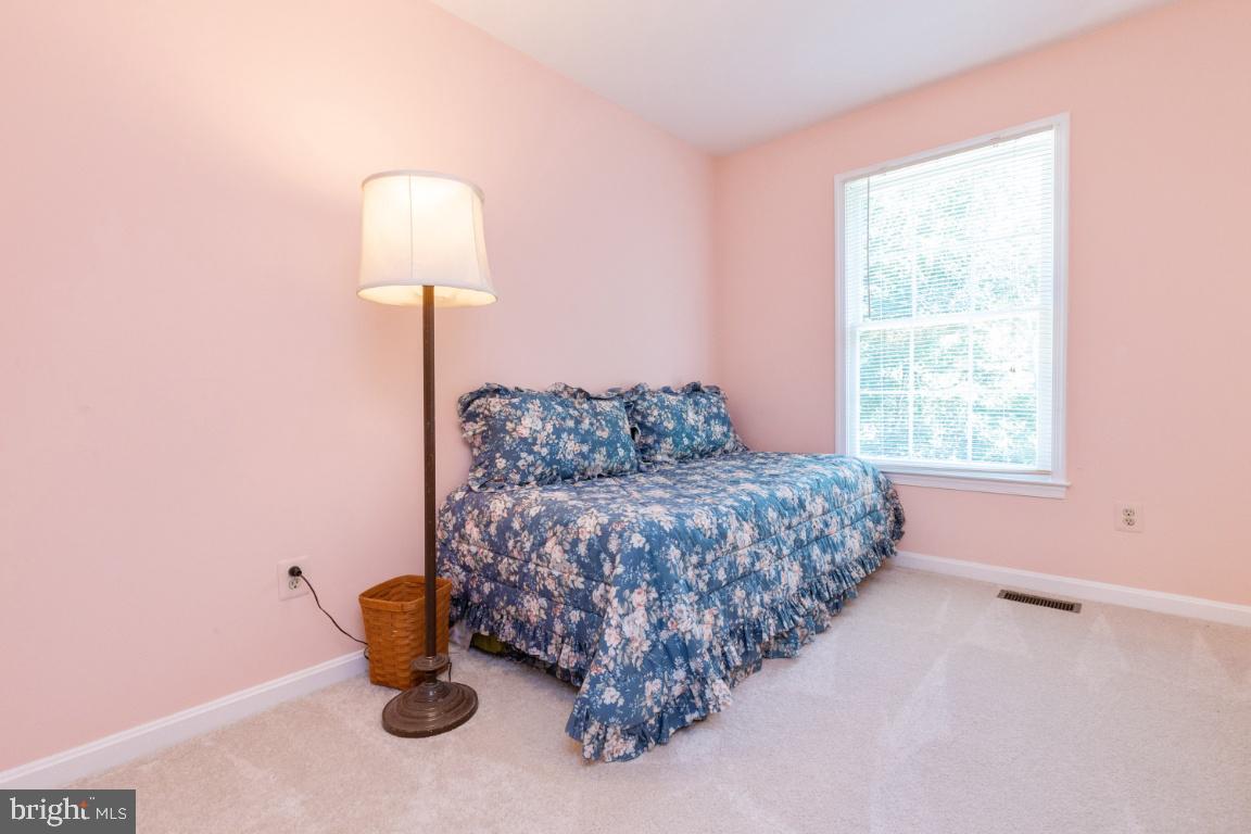 6755 Bronze Post Road Centreville, VA 20121 - Photo 26 of 37 bedroom