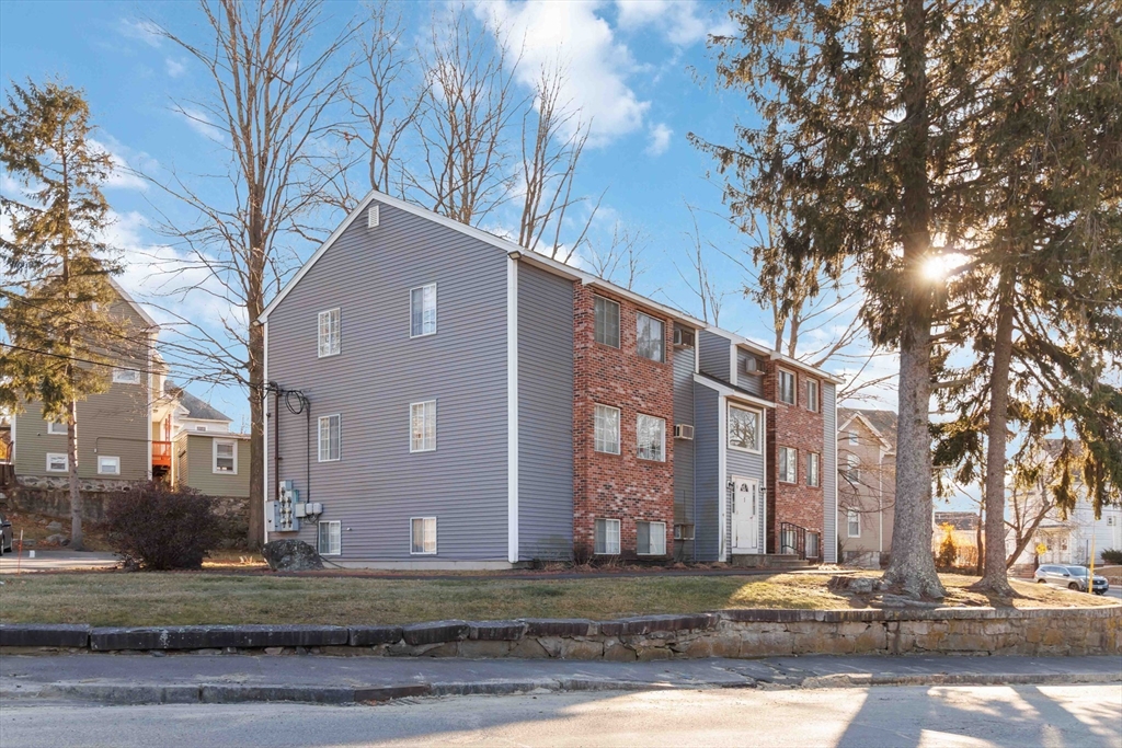 1 19th Street, Unit 3 Lowell, MA 01850 - Photo 30 of 35