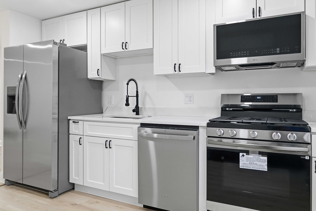 1 19th Street, Unit 3 Lowell, MA 01850 - Photo 5 of 35