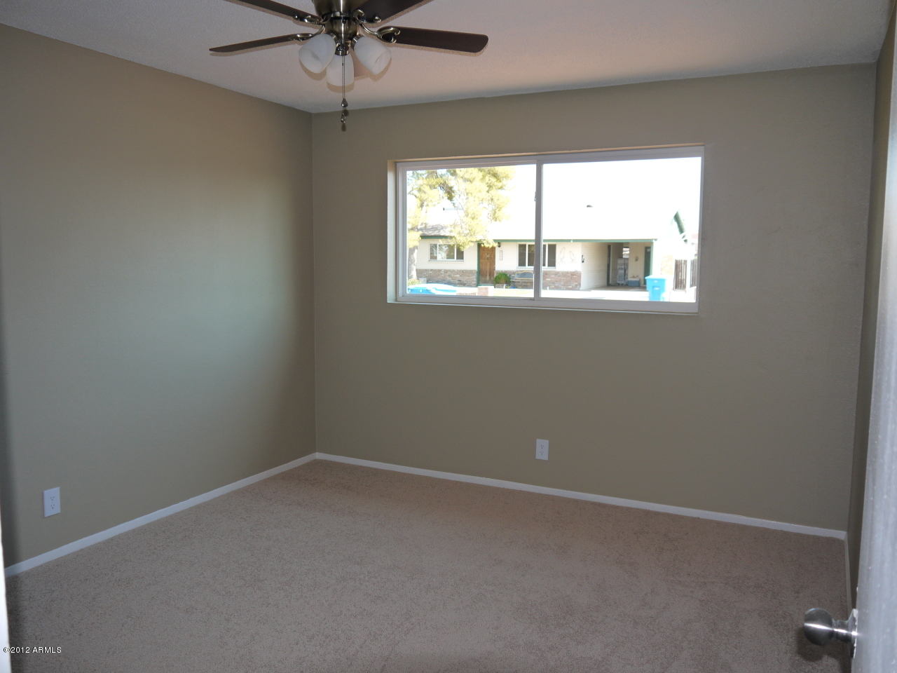 3108 West Bloomfield Road Phoenix, AZ 85029 - Photo 7 of 23 346