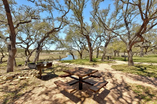 $629,000 | 112 Bell Hill Drive, Dripping Springs, TX 78620