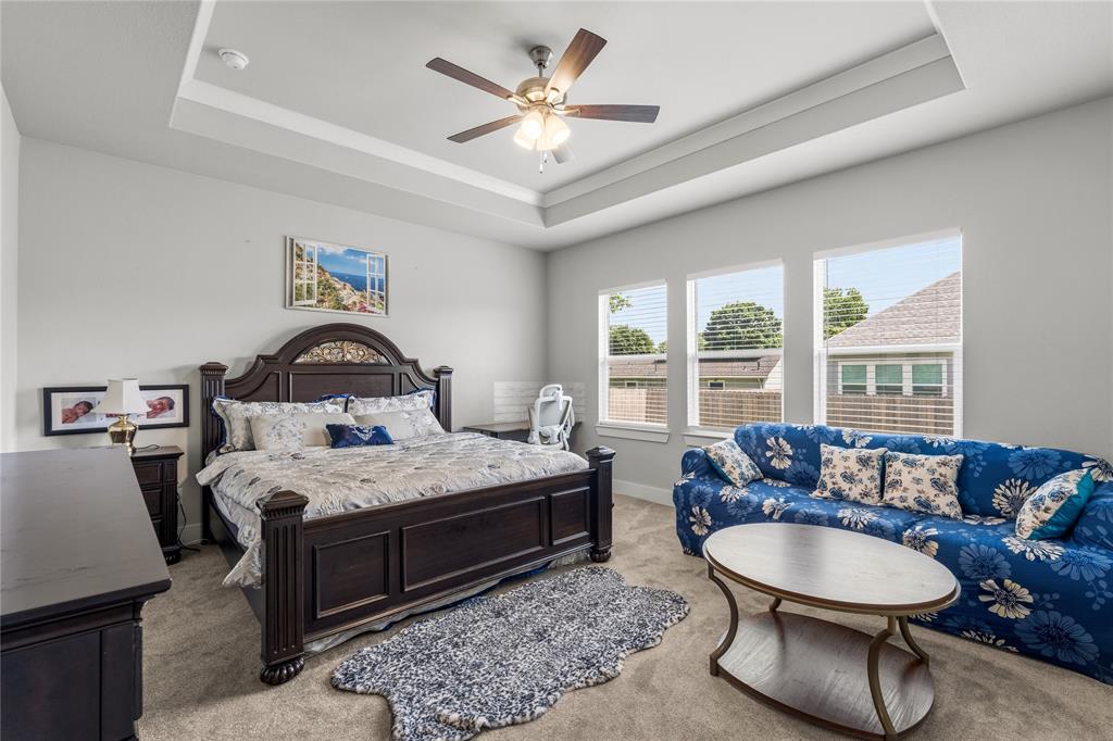 411 West Harwood Road Euless, TX 76039 - Photo 14 of 40