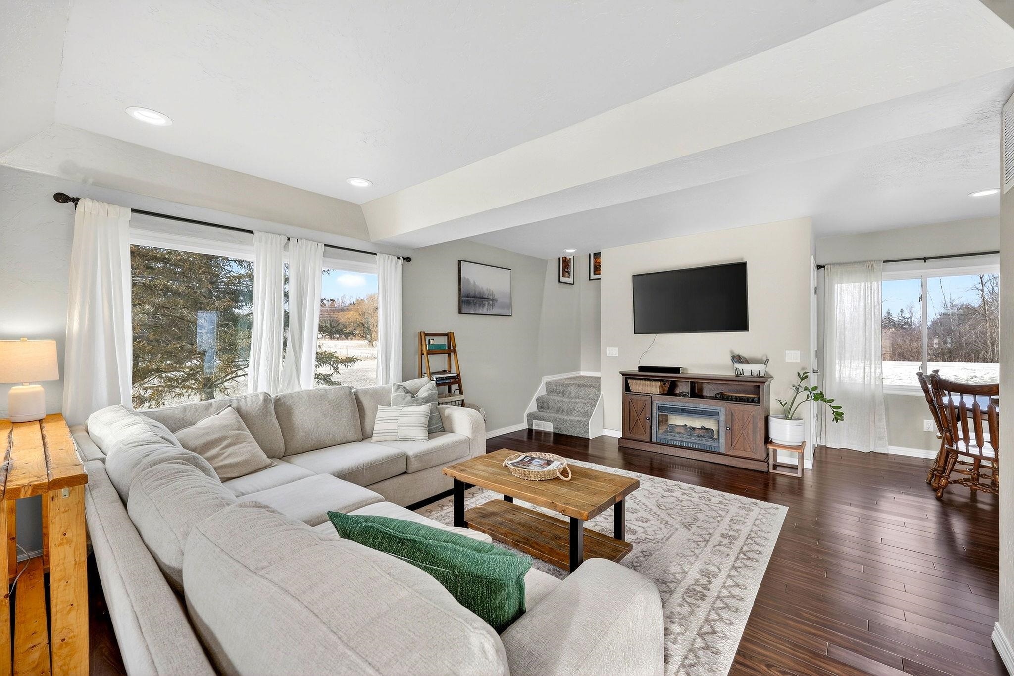 W6157 Burnett Ditch Road Burnett, WI 53922 - Photo 5 of 50