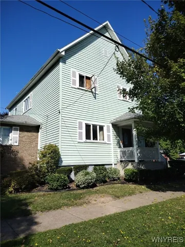 $190,000 | 564 26th Street, Niagara Falls, NY 14301