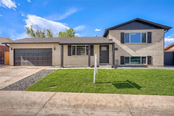 $485,000 | 15121 East 55th Avenue, Denver, CO 80239