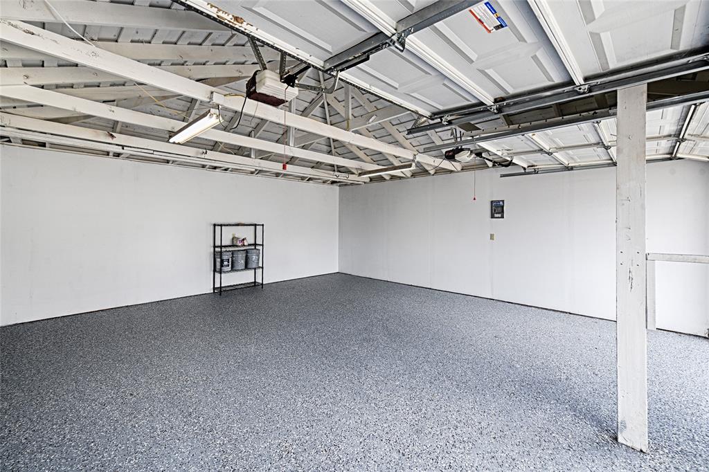 869 Peavy Road Dallas, TX 75218 - Photo 23 of 31