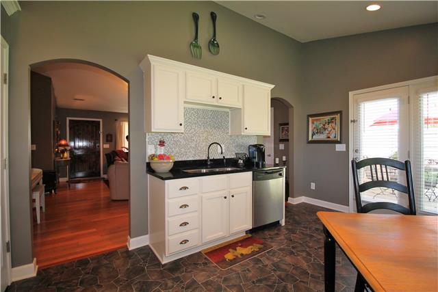 1044 Hummingbird Lane Spring Hill, TN 37174 - Photo 8 of 20 Gallery Image 8