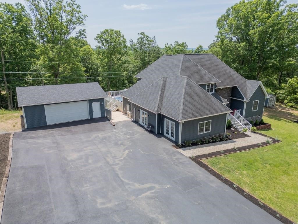 2977 Spaulding Road Christiansburg, VA 24073 - Photo 2 of 99 Gallery Image 2