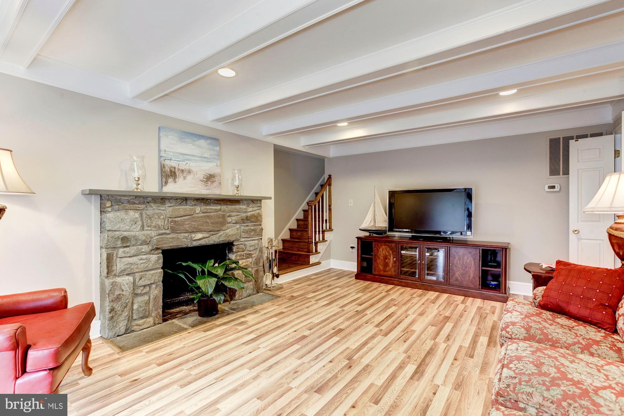 13409 Esworthy Road Germantown, MD 20874 - Photo 11 of 29 Gallery Image 11