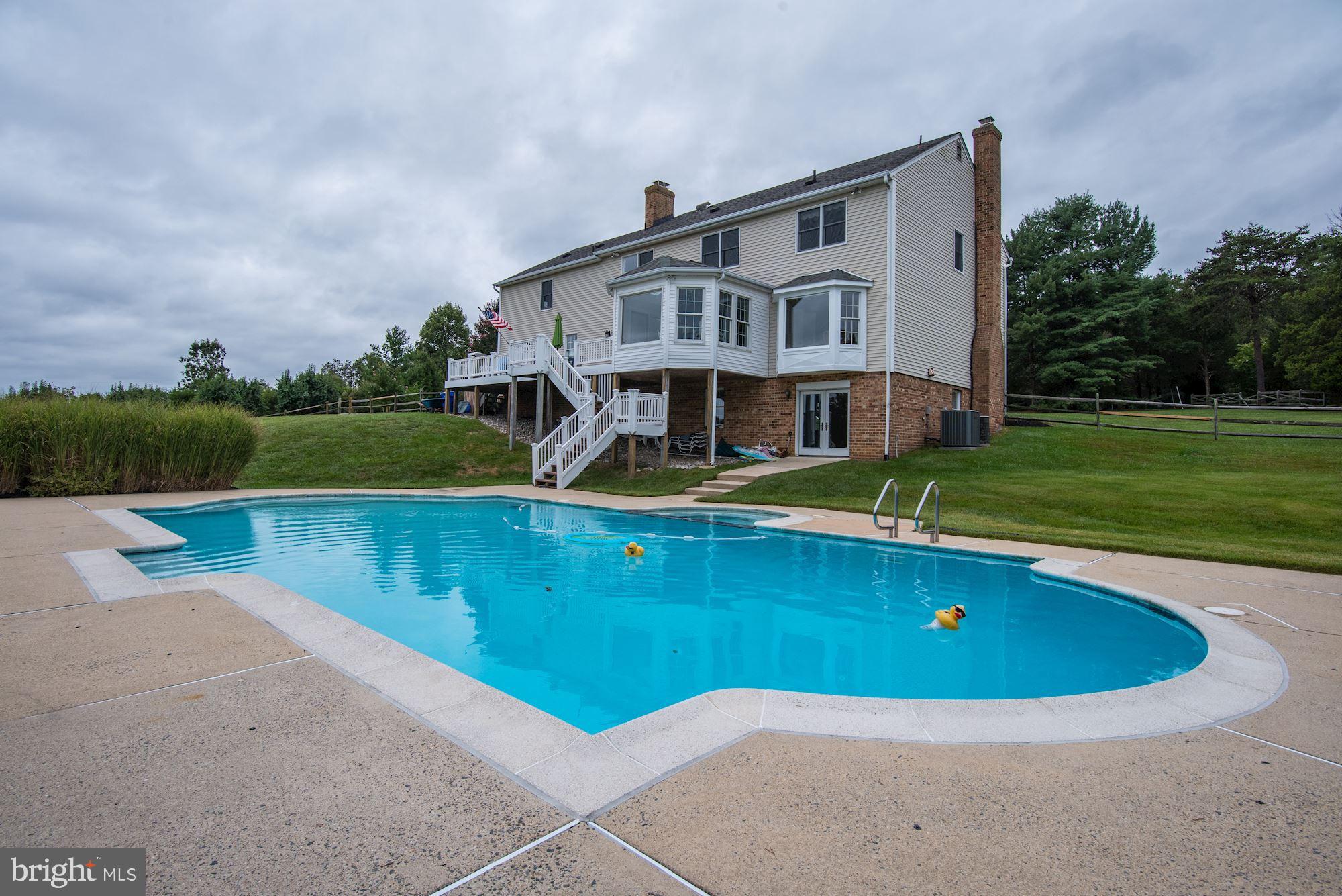 13409 Esworthy Road Germantown, MD 20874 - Photo 26 of 29 Gallery Image 26