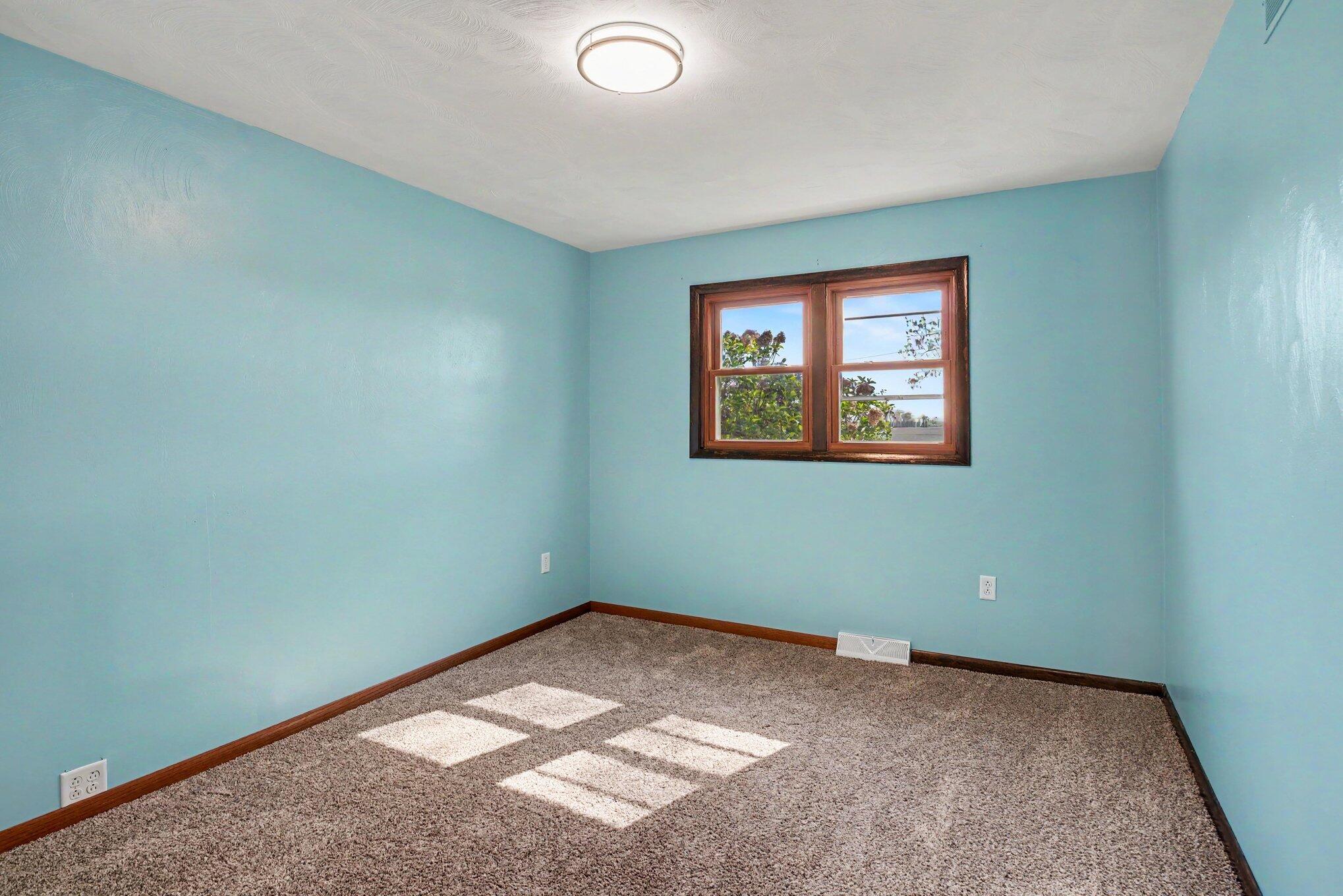 64874 Lutz Road Constantine, MI 49042 - Photo 11 of 24 011_file_5318