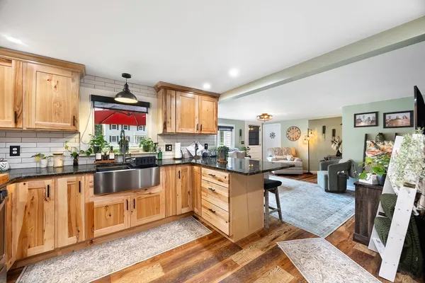 $399,000 | 284 Buck Pond Road, Westfield, MA 01085