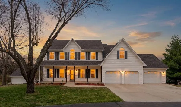 $1,190,000 | 5550 Clare Road, Shawnee, KS 66226