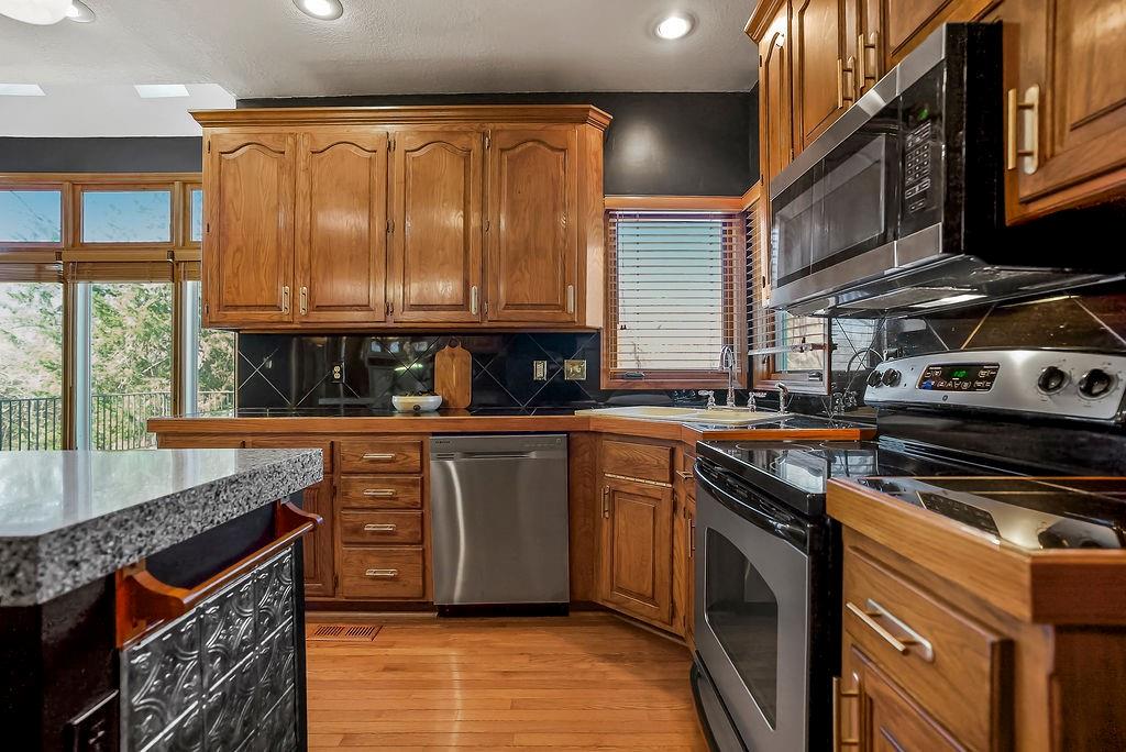 5550 Clare Road Shawnee, KS 66226 - Photo 16 of 67