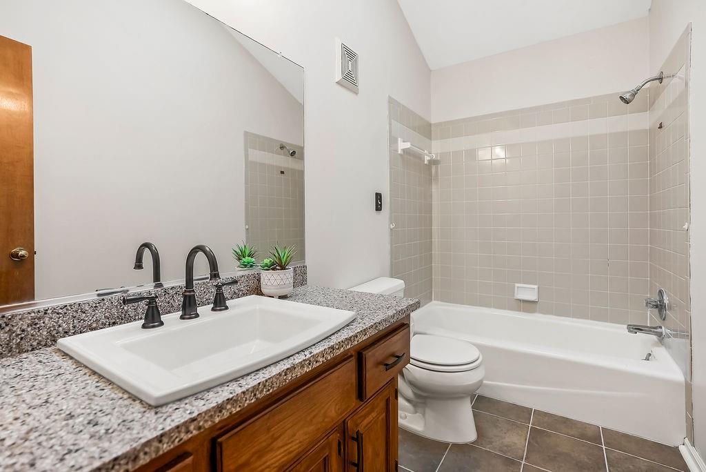 5550 Clare Road Shawnee, KS 66226 - Photo 29 of 67