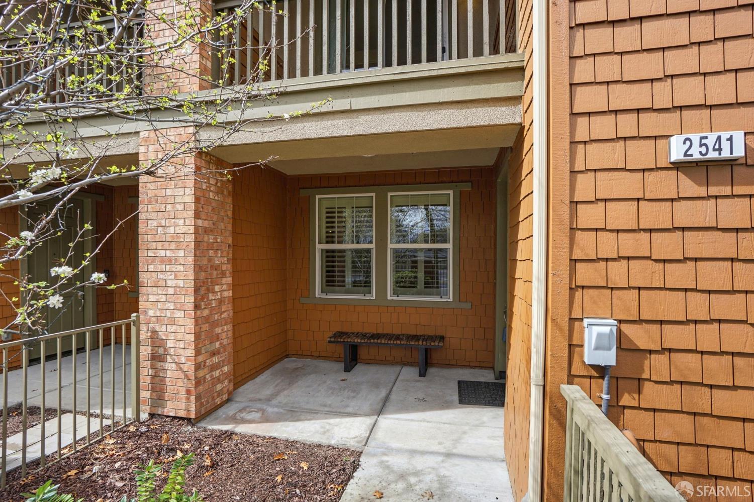 2541 Oak Road Walnut Creek, CA 94597 - Photo 5 of 59