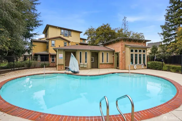 $1,100,000 | 2541 Oak Road, Walnut Creek, CA 94597