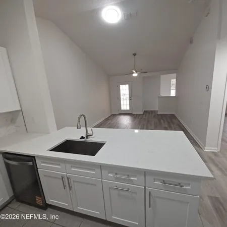 $1,400 | 575 Oakleaf Plantation Parkway, Unit 815, Orange Park, FL 32065