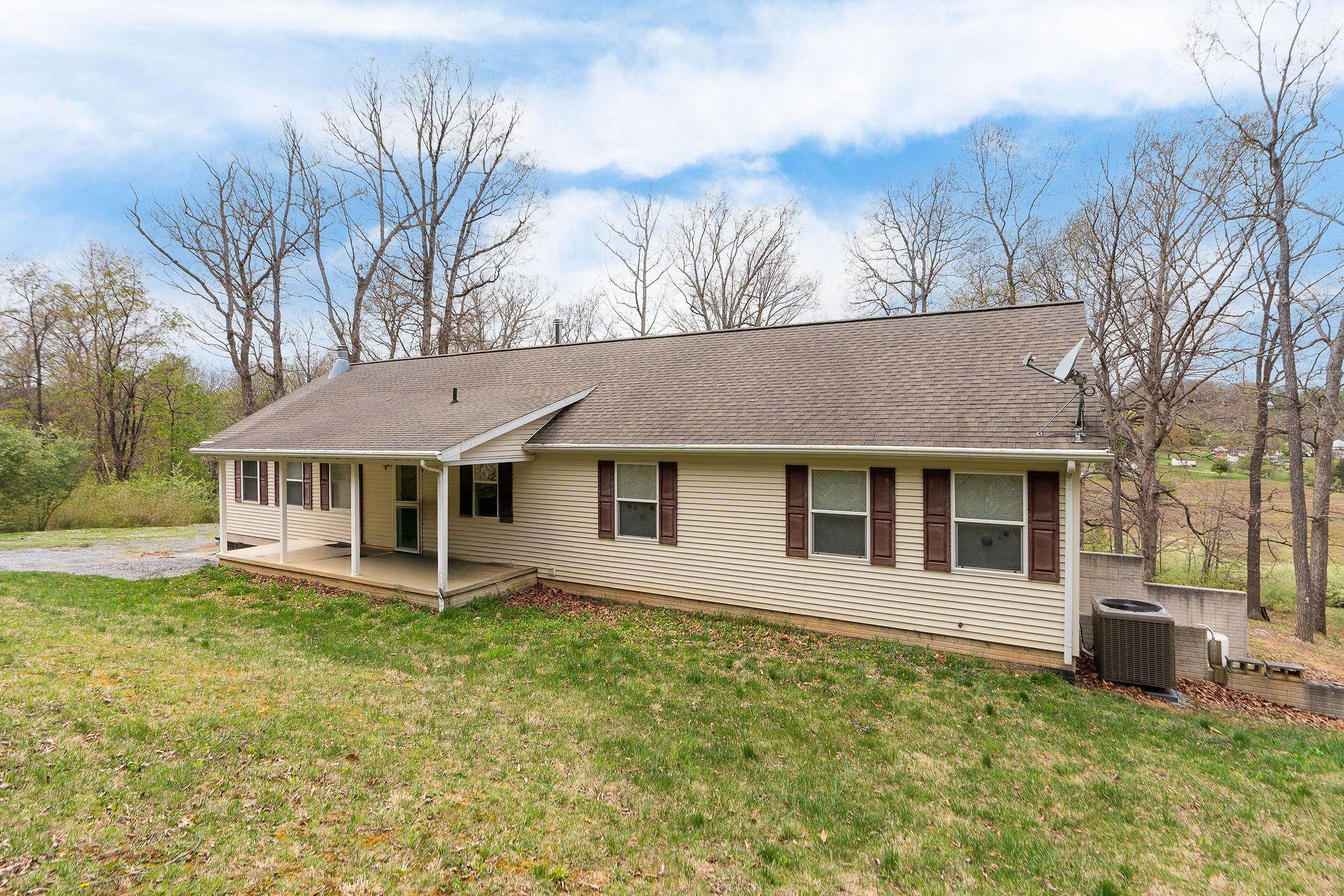 86 Spitler Circle Greenville, VA 24440 - Photo 1 of 25 a big house with the view of the house in the background