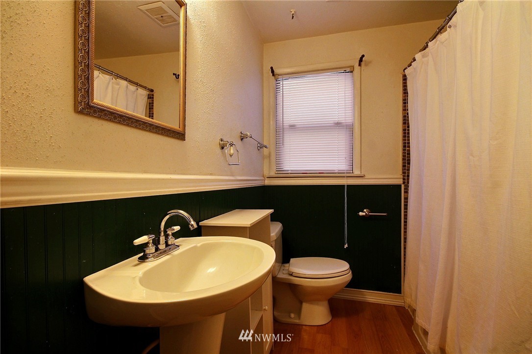 362 Earlington Avenue Southwest Renton, WA 98057 - Photo 12 of 22