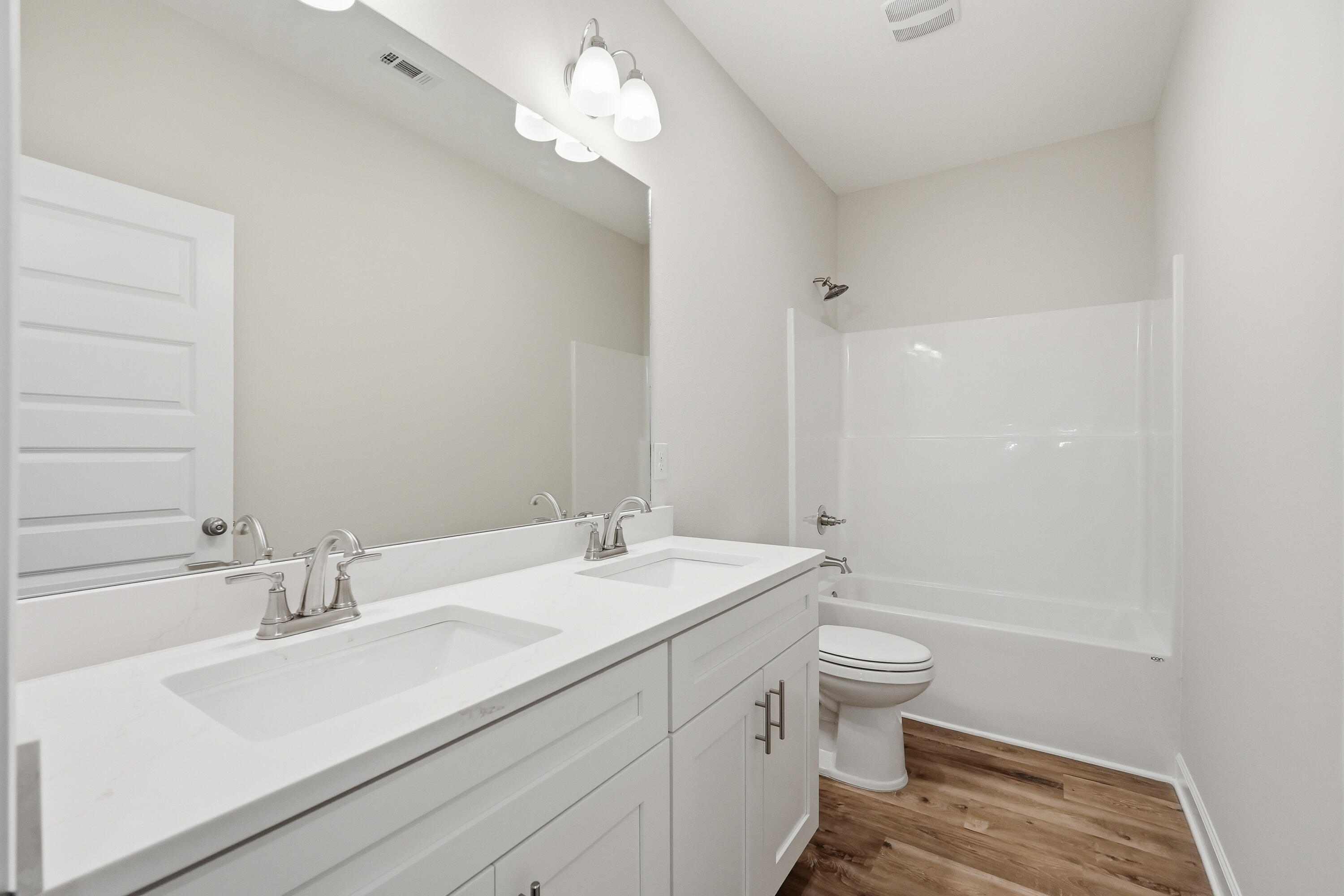 6116 Clover Street Crestview, FL 32539 - Photo 21 of 27 6116 clover st-40