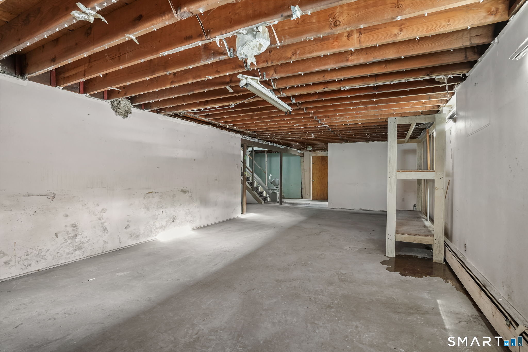 10 Pasture Lane Simsbury, CT 06092 - Photo 30 of 40 a view of room with wooden ceiling
