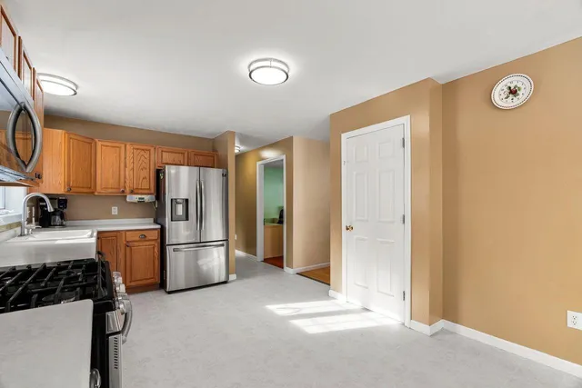 $675,000 | 1 Patricia Lane, Amherst, NH 03031