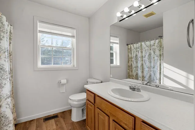 $675,000 | 1 Patricia Lane, Amherst, NH 03031