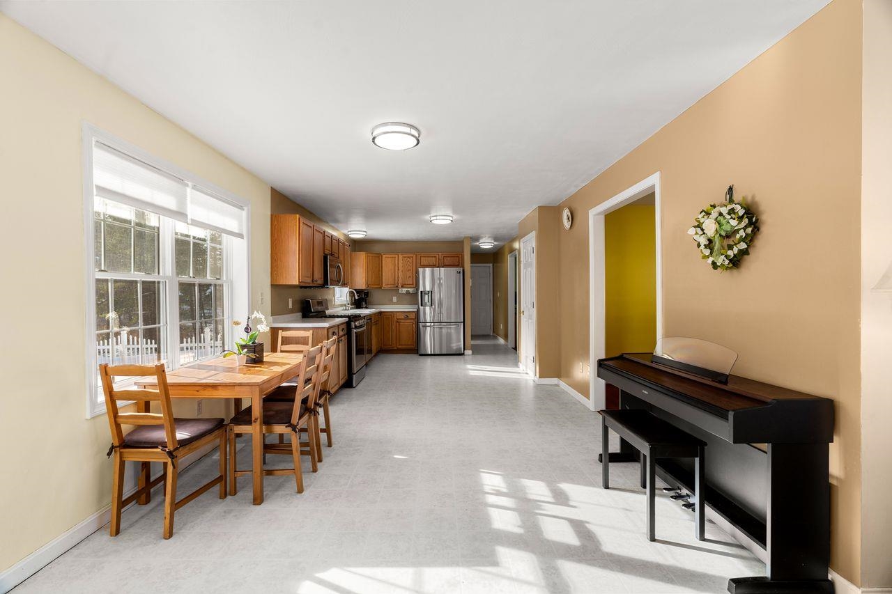 1 Patricia Lane Amherst, NH 03031 - Photo 10 of 40